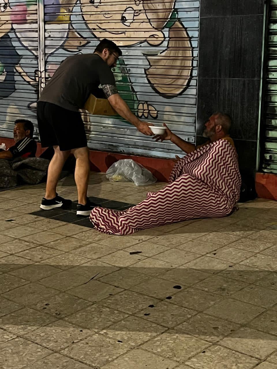 Entrega de apoio da Missão Rua